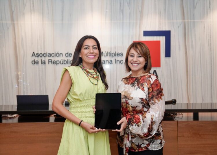 La ABA y Coursera suscriben alianza estratégica que potenciará la capacitación del sector financiero