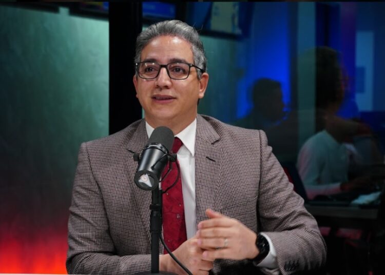 Rodolfo Santos: “Los poderes fácticos han eliminado el poder político en la República Dominicana”