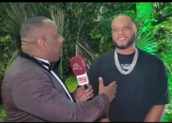 Robinson Canó anuncia su debut para el 13 de diciembre con las Estrellas Orientales