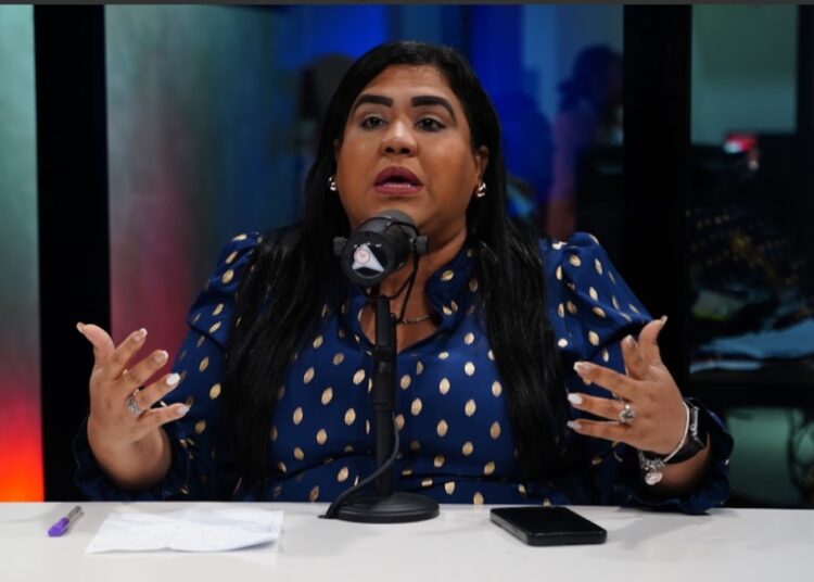Carolina Abreu dice “en SDO la Policía no está trabajando” y estalla contra legisladores de la zona
