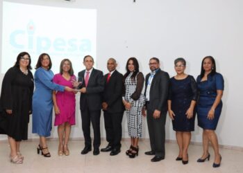 Carol Martínez asume presidencia CIPESA y aboga por acciones beneficien afiliados y la población más pobre