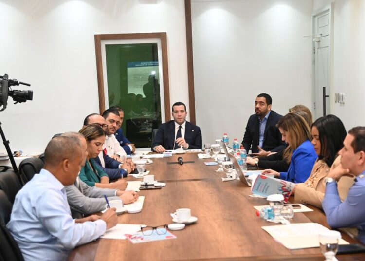 Diputados reciben a autoridades para mejorar el Sistema Dominicano de la Calidad