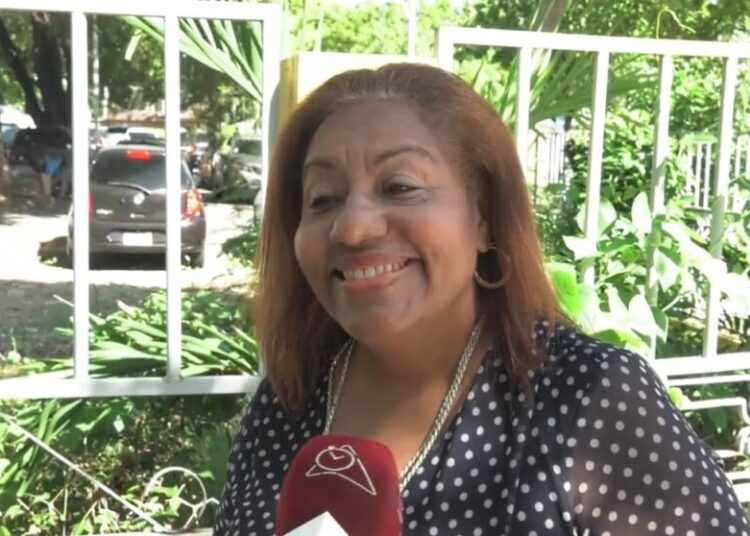 Ciudadanos opinan parqueos públicos en la Feria no estarán listos para 2025 como propuso Ascención