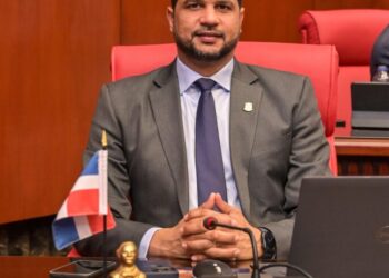 Senador Gustavo Lara llega a NY para sostener encuentros con la comunidad del exterior