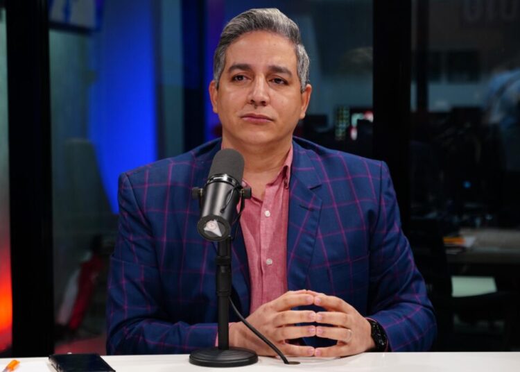 Rodolfo Santos llama a Abinader a solucionar problema energético antes del 2028