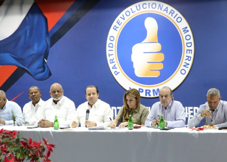 Comisión de Estrategia del PRM presenta Informe de evaluación a presidentes y Dirección Ejecutiva