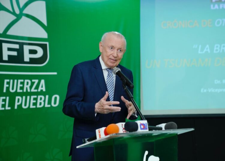 Alburquerque denuncia irregularidades en programa social del gobierno