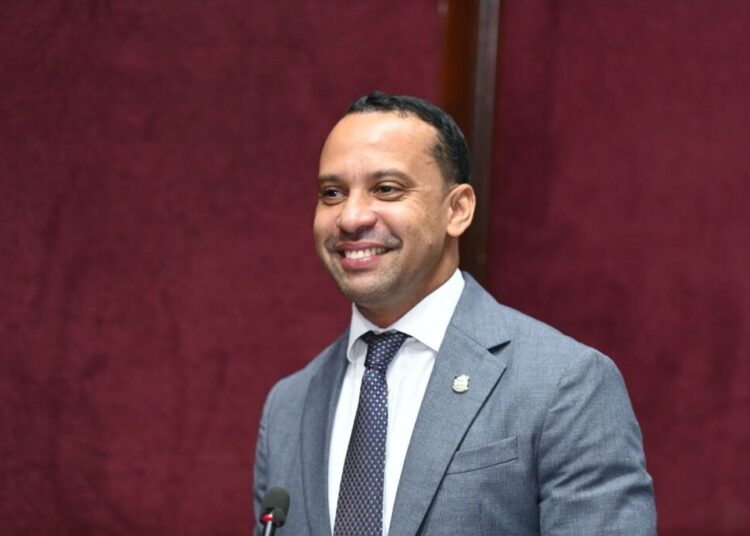 Diputado Óscar Morel aboga por el sector ganadero y el desayuno escolar en Monte Plata