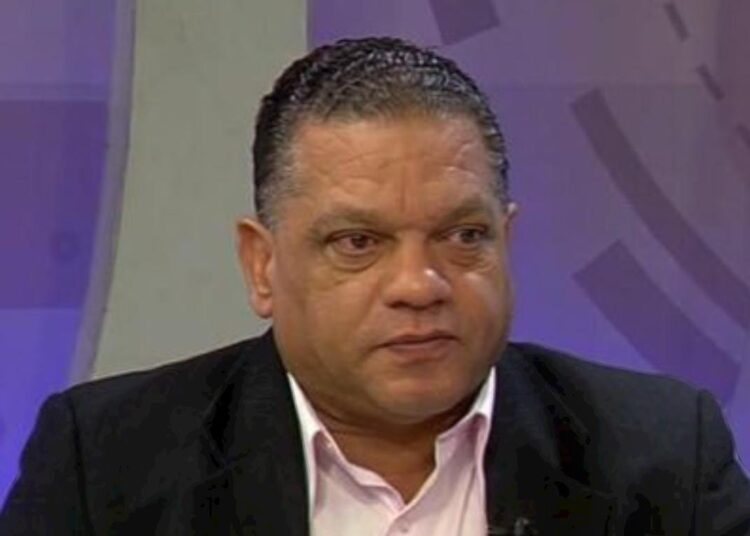 Chóferes inconformes con distribución de bonos navideños