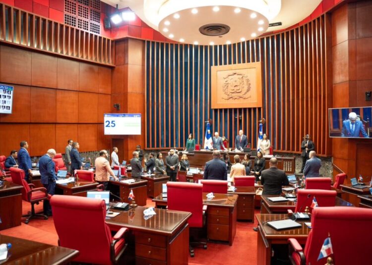 Senado aprueba proyecto que modifica Ley General de Protección de los Derechos del Consumidor o Usuario