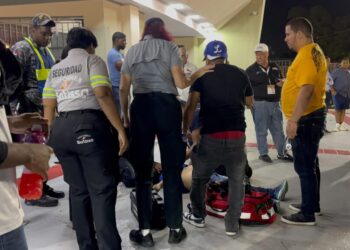 Fallece fanática del Licey previo a partido con las Águilas