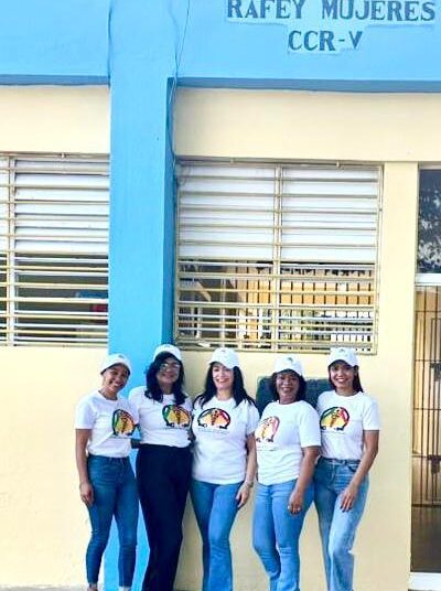Fundación lleva atención integral a las internas de Rafey Mujeres de Santiago