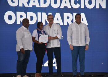 El programa Oportunidad 14-24 gradúa a 1,645 jóvenes del suroeste