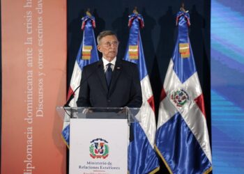 MIREX publica libro sobre esfuerzo de diplomacia dominicana para abordar relación dominico-haitiana