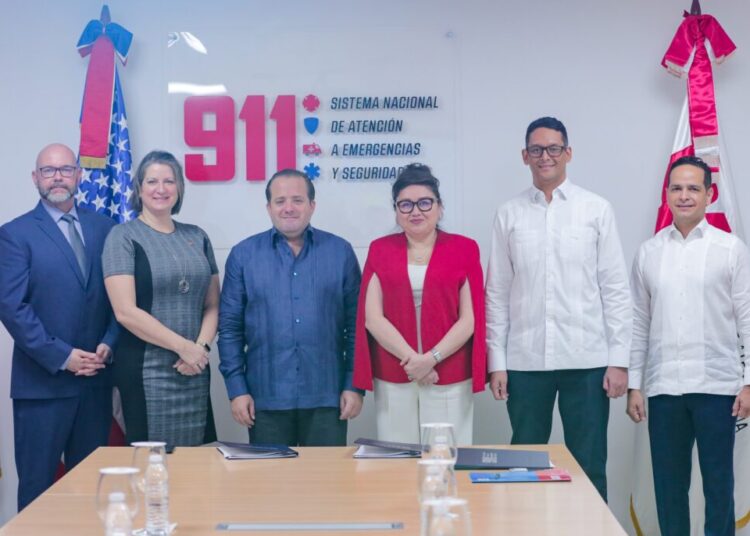 Embajada de EE. UU. y MINPRE firman Carta de Implementación para expansión del 911