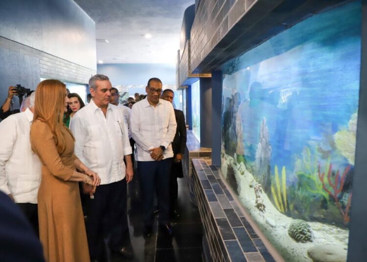 Presidente Abinader inaugura una parte del Acuario Nacional