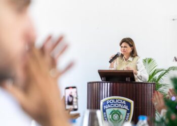 Vicepresidenta Raquel Peña inaugura destacamento policial en Puñal, Santiago