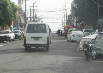 Poco flujo vehicular en las calles de Santo Domingo este 25 de diciembre