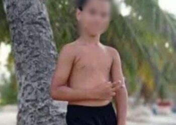 Muere electrocutado adolescente mientras intentaba retirar una chichigua del tendido eléctrico en Santiago