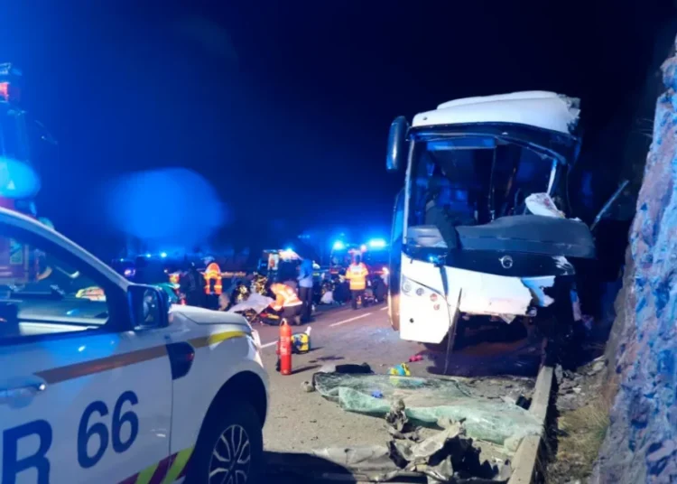 Imputado por homicidio involuntario el chófer del autobús español siniestrado en Pirineos