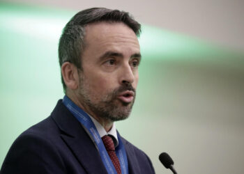 Secretario español destaca la relevancia de la transformación digital de los registros