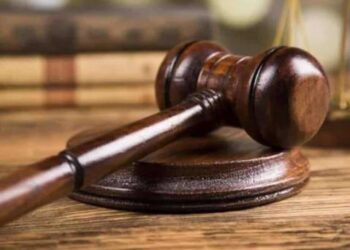 Condenan hombre a 20 años por matar a otro a puñaladas