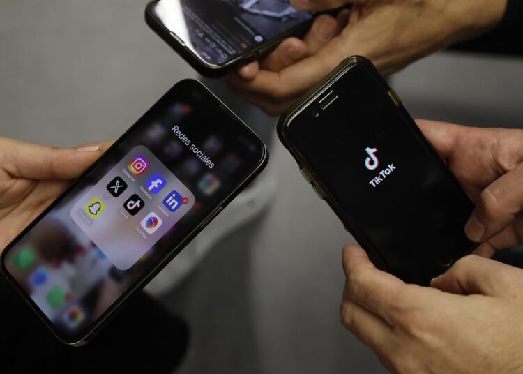 TikTok pide al Supremo de EE.UU. paralizar la ley que podría prohibir la plataforma