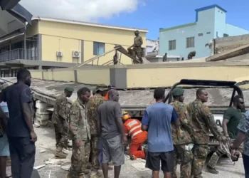 Suben a 14 los muertos y más de 200 heridos tras el terremoto de magnitud 7,3 en Vanuatu