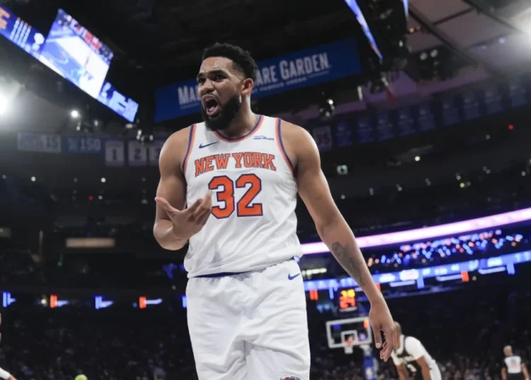Karl-Anthony Towns y Mykal Bridges lideran  victoria de Knicks sobre Spurs en Navidad