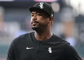 Eloy Jiménez acuerda contrato de Ligas Menores con los Tampa Bay Rays