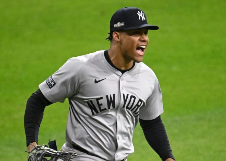 Yankees y Mets elevan sus ofertas por Juan Soto a más de $700 millones