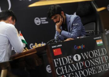 El indio Gukesh gana el Mundial de Ajedrez y se convierte en el campeón más joven de la historia