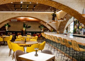 Restaurante Morisoñando sigue abierto al público