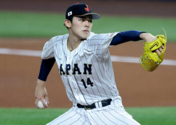 Después de asegurar a Juan Soto, los Mets se reúnen con el japonés Roki Sasaki