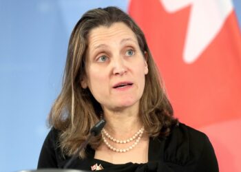 La ministra de Finanzas de Canadá dimite tras reconocer diferencias con Trudeau