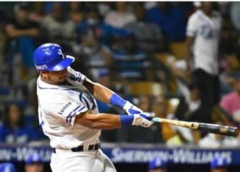 Ramón Hernández no continuará con el Licey esta temporada; firma con los Tigres de Hanshin en Japón