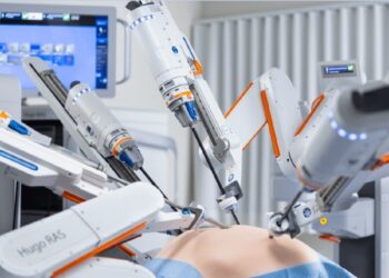 Perú comienza a aplicar la cirugía robótica con la presentación de un ‘robot quirúrgico’