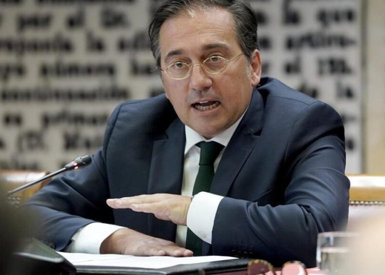 Albares avanza que la UE ultima cambios en su posición ante la toma de posesión de Maduro