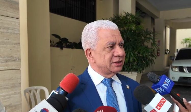 Barrick Gold y comunitarios se reunirán el lunes; Ricardo De los Santos aboga por una solución «satisfactoria» del conflicto