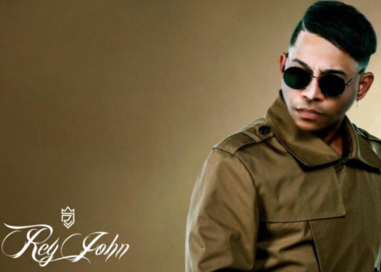 Rey John regresa al escenario musical con su nuevo álbum «Historia. Edición I» y el sencillo «Háblame»