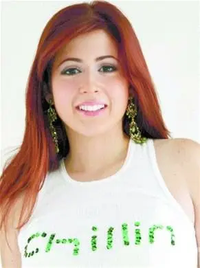 De Calle con Dafne Guzmán: Un ícono del entretenimiento en República Dominicana 1 Dafne Guzmán, conductora de De Calle con Dafne