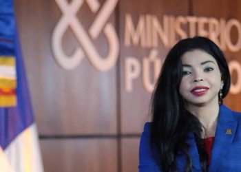 Yeni Berenice afirma hará una gestión «honesta, transparente y eficiente» sin violar la Constitución