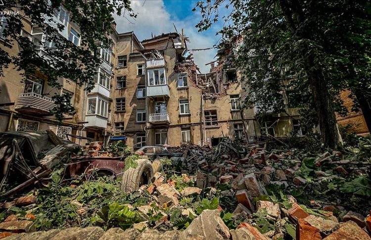 Al menos cuatro muertos en un ataque ruso con misil contra la ciudad ucraniana de Izium