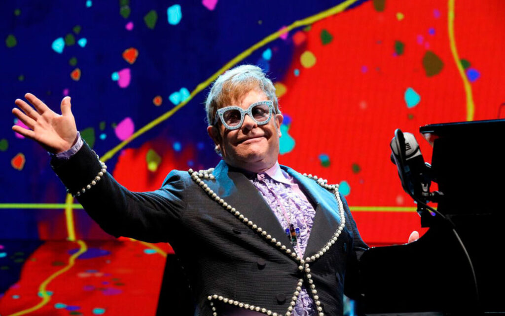 Biografía de Elton John, uno de los artistas musicales más exitosos de la historia | 2 | Biografía de Elton John, uno de los artistas musicales más exitosos de la historia | De Último Minuto