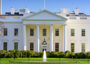 Servicio Secreto hiere a hombre armado cerca de la Casa Blanca