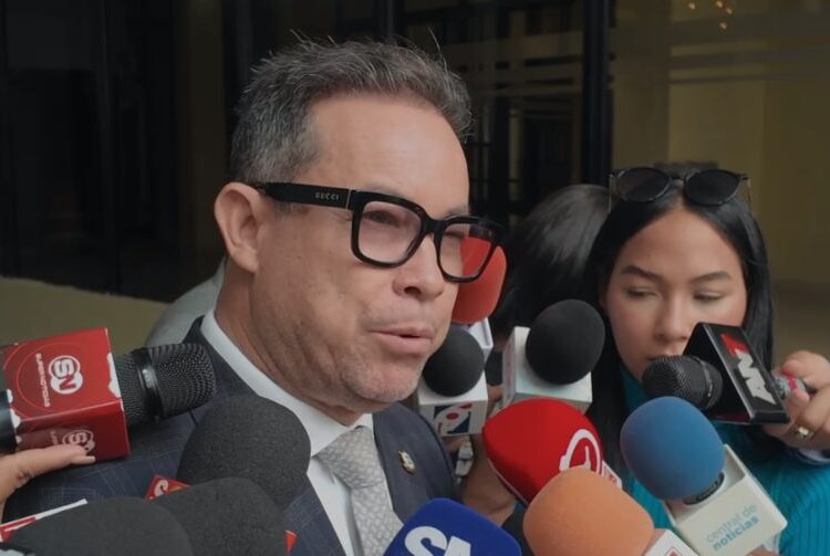 Amado Díaz llama a los empresarios locales a buscar nuevos mercados ante bloqueo fronterizo