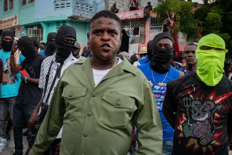 Barbecue dice podría «vivir bien en República Dominicana», pero se ha quedado Haití para luchar