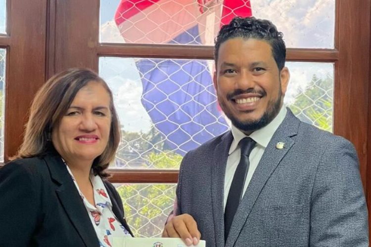 Diputado Simanca presenta proyecto para construcción de elevado entre Ciudad Juan Bosch y Autop. Las Américas