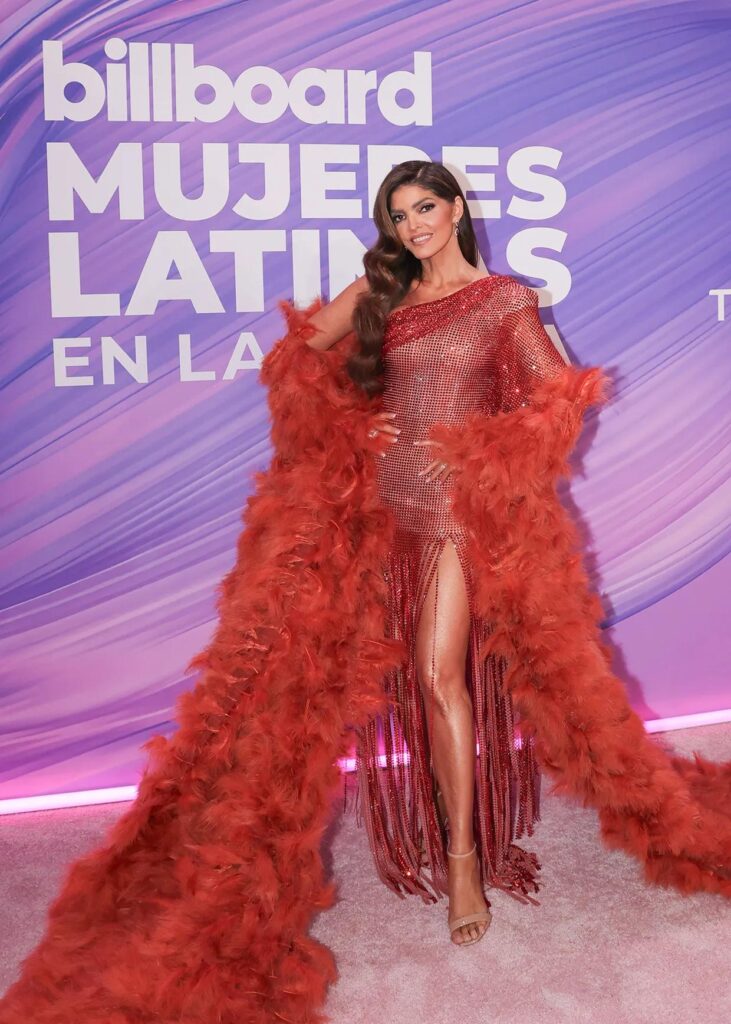 ¡Derroche de moda y estilo! En la alfombra de Billboard Mujeres Latinas en la Música | 5 | ¡Derroche de moda y estilo! En la alfombra de Billboard Mujeres Latinas en la Música | De Último Minuto