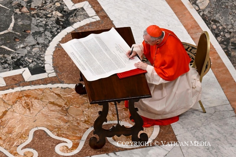 ¿Cómo es el rito del cierre del féretro del Papa Francisco? | 3 | ¿Cómo es el rito del cierre del féretro del Papa Francisco? | De Último Minuto